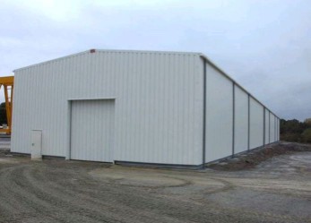 هناجر ومستودعات في الأحساء