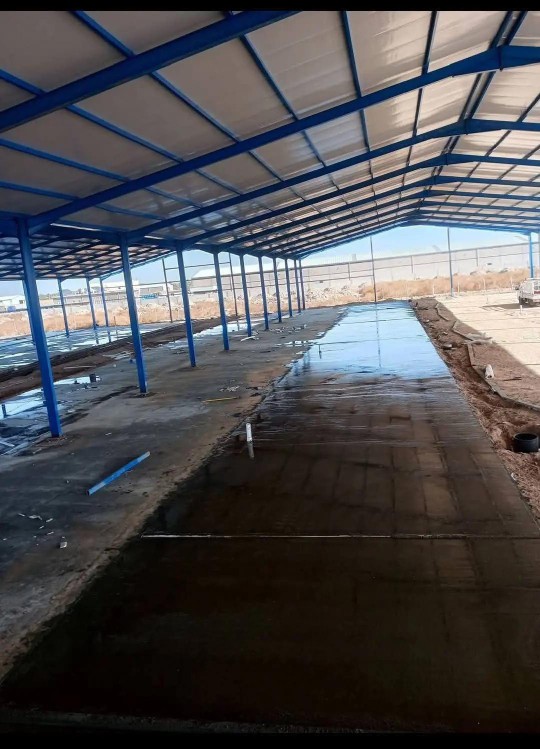 هناجر ومستودعات في الأحساء