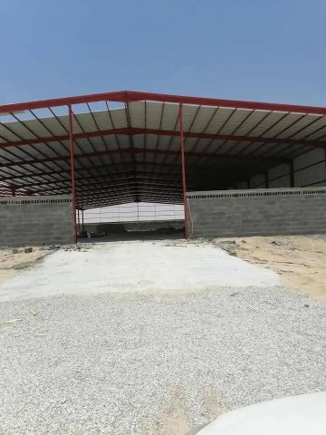 هناجر ومستودعات في الأحساء