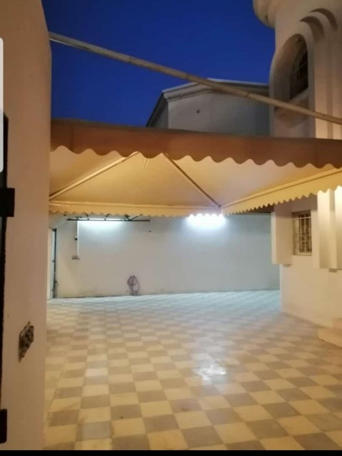 مظلات سيارات 