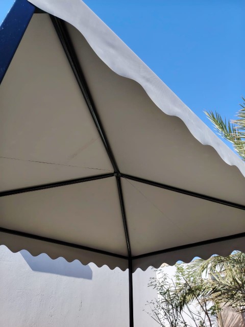 مظلات خارجيه 