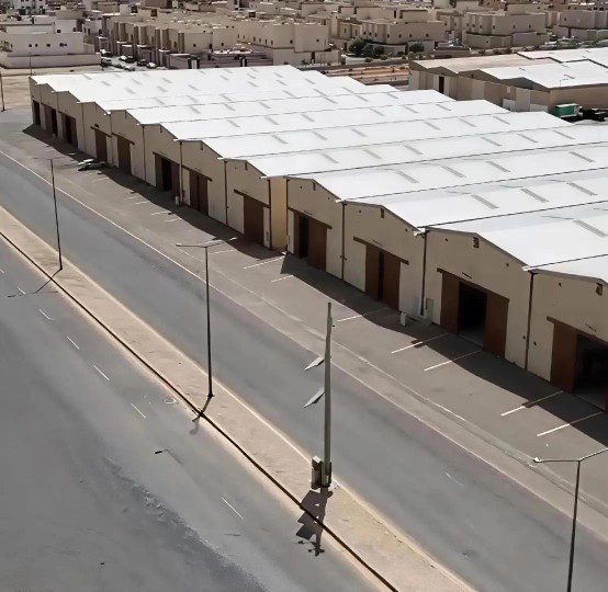 هناجر ومستودعات الأحساء