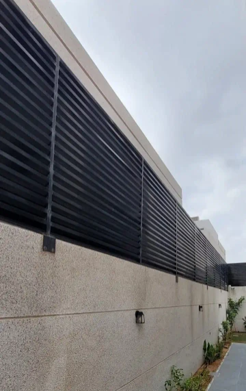 سواتر خشبية طبيعية فاخرة للفلل